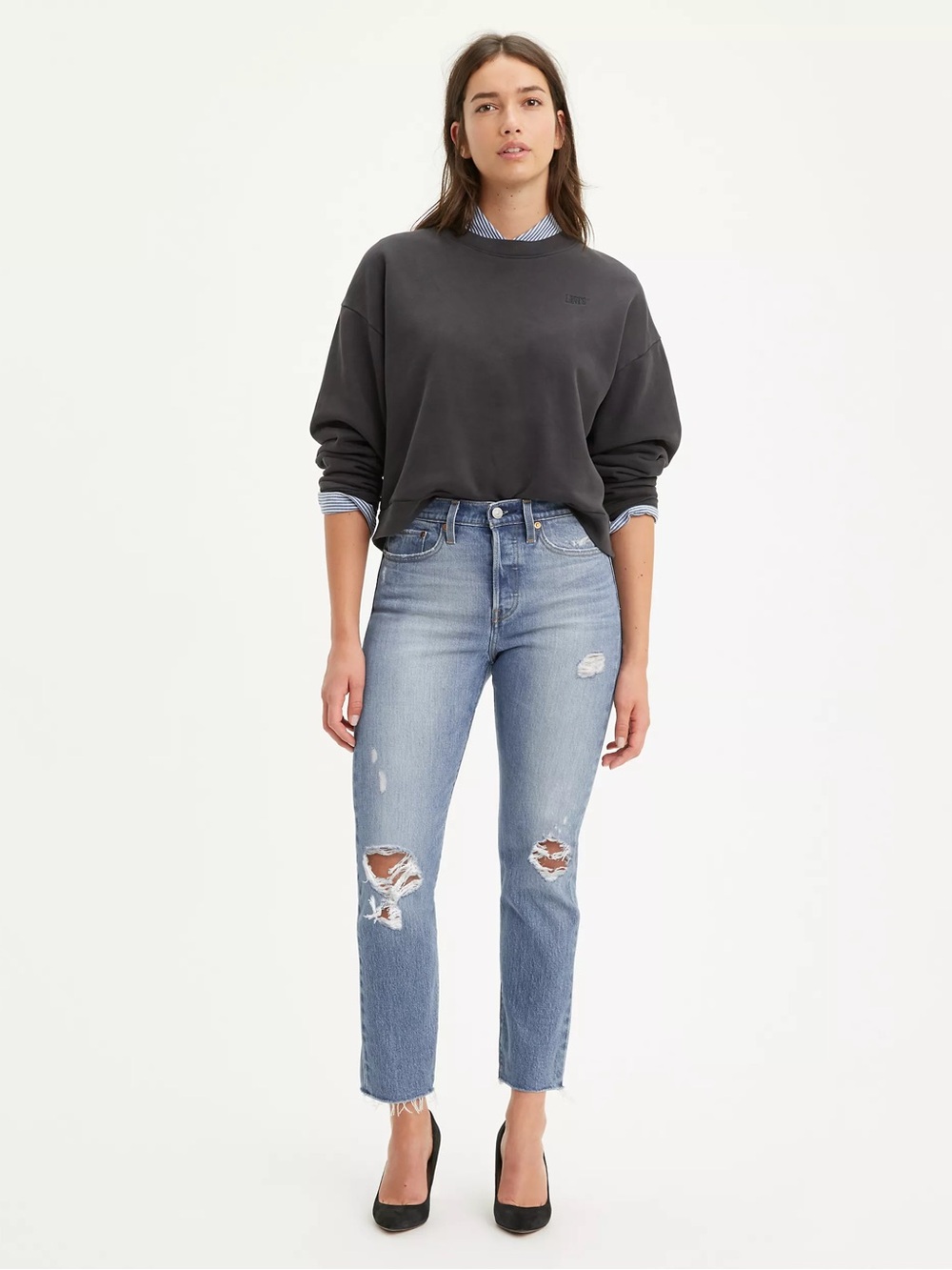 NWT Levi’s Premium Wedgie Icon Fit Ankle Jeans 26 Light Wash Distressed
